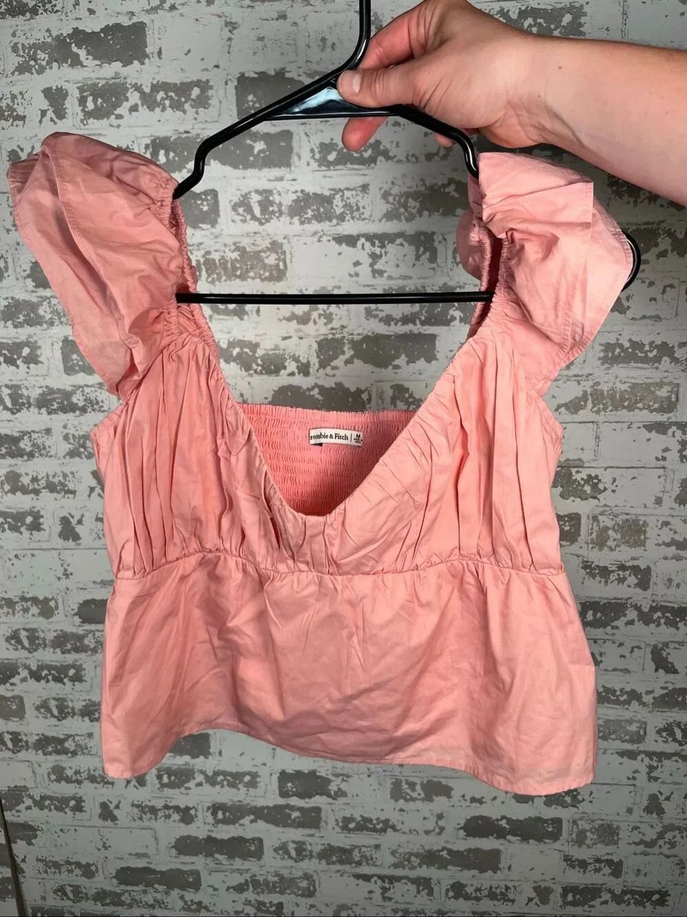 Abercrombie & Fitch | women pink vneck cap sleeve crop blouse